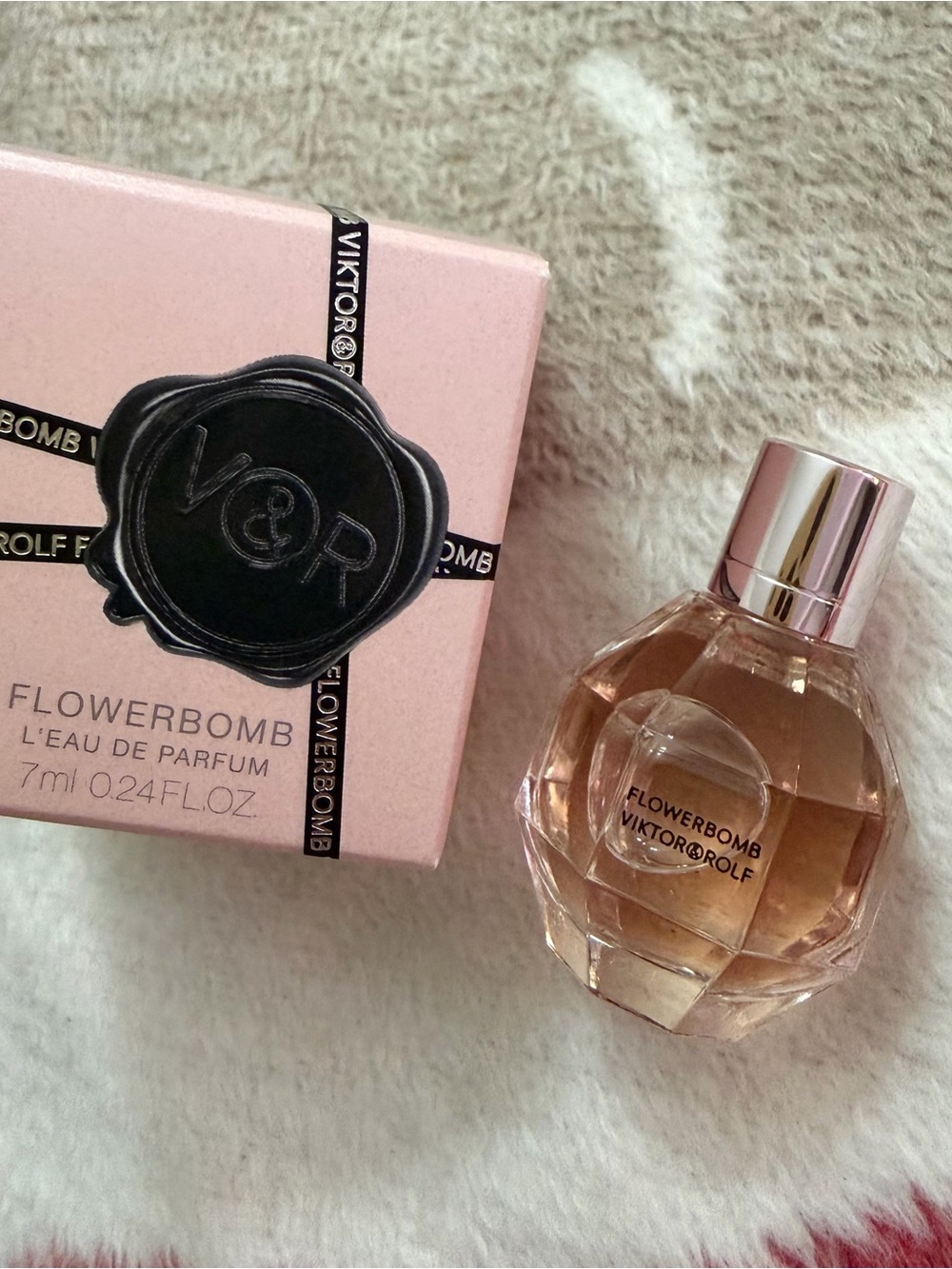 Viktor & Rolf💖 Flowerbomb 0.24 fl oz